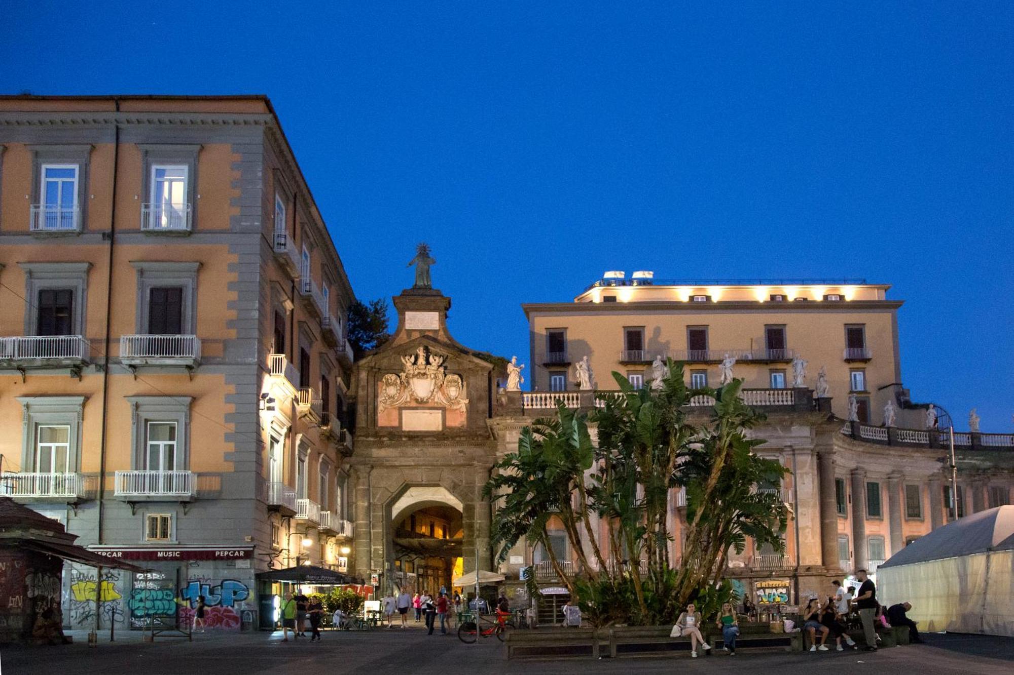 Galleria Port'Alba - Suites & Rooftop Napoli Ngoại thất bức ảnh